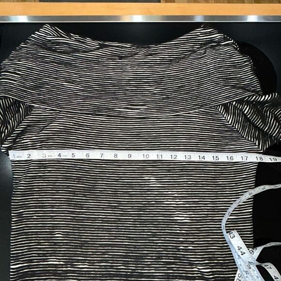 ANTHROPOLOGIE Dolan Black White Stripe Cowl Neck Long Sleeve Textured Top Size S - Picture 3 of 8